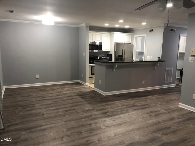 1001 Kingswood Dr #A, Chapel Hill, NC 27517