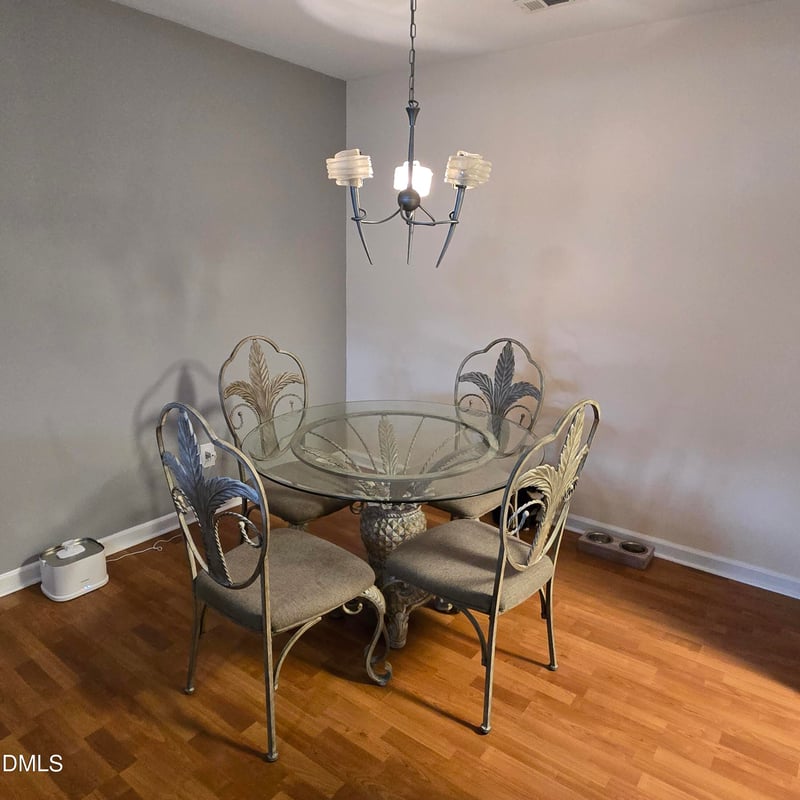 1001 Kingswood Dr, Chapel Hill, NC 27514