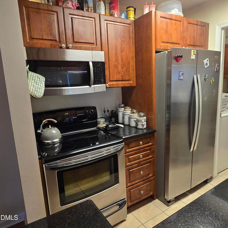 1001 Kingswood Dr, Chapel Hill, NC 27514