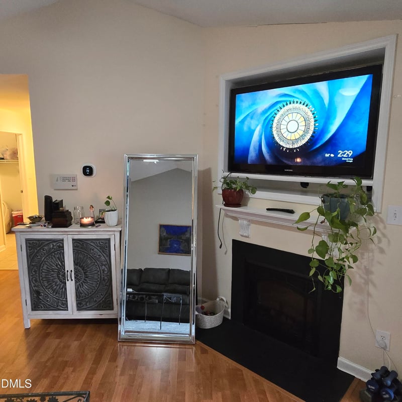 1001 Kingswood Dr, Chapel Hill, NC 27514