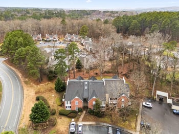 1001 Kingswood Dr #J, Chapel Hill, NC 27517