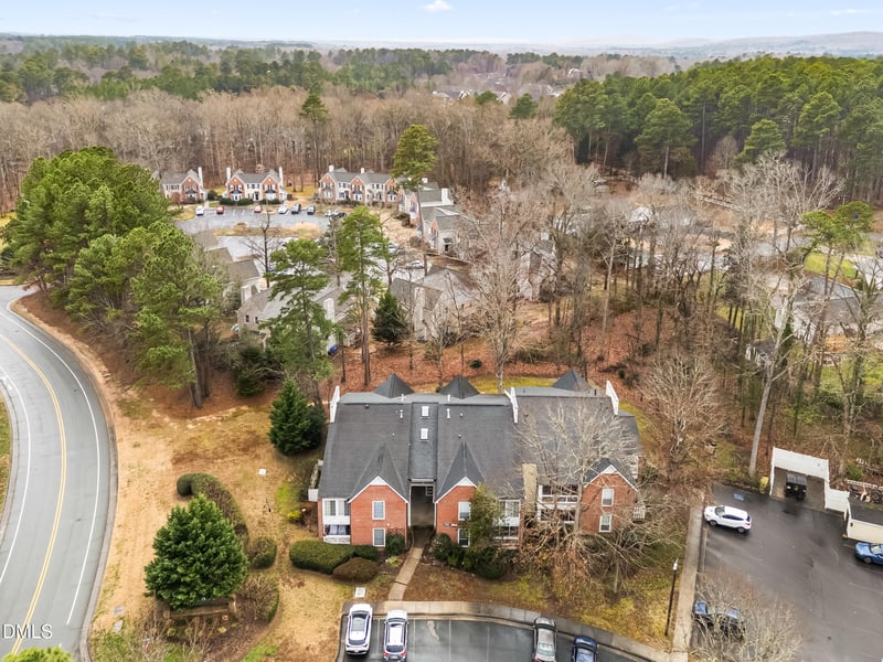 1001 Kingswood Dr #J, Chapel Hill, NC 27517