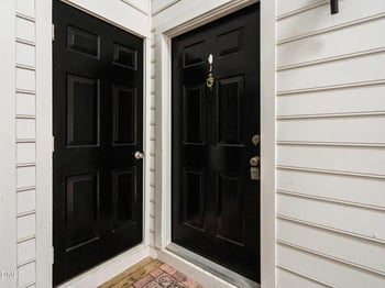 1001 Kingswood Dr #J, Chapel Hill, NC 27517