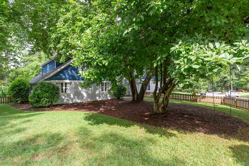 1001 Manchester Dr, Raleigh, NC 27609