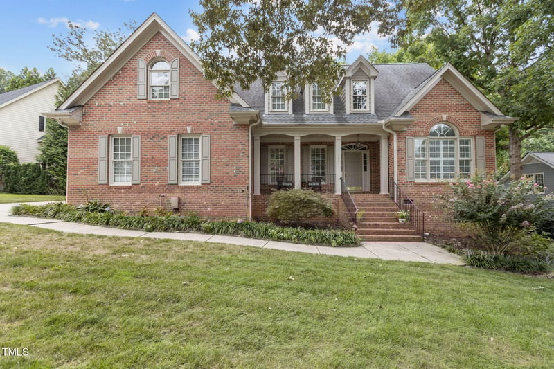 1001 Neuse Ridge Dr, Clayton, NC 27527