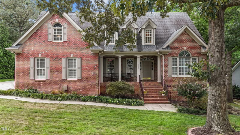 1001 Neuse Ridge Dr, Clayton, NC 27527
