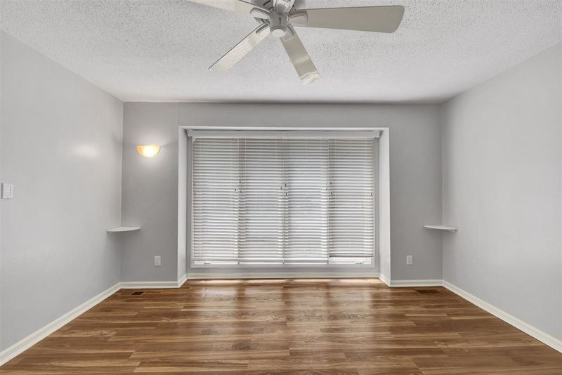 1001 Palace Ct, Apex, NC 27502