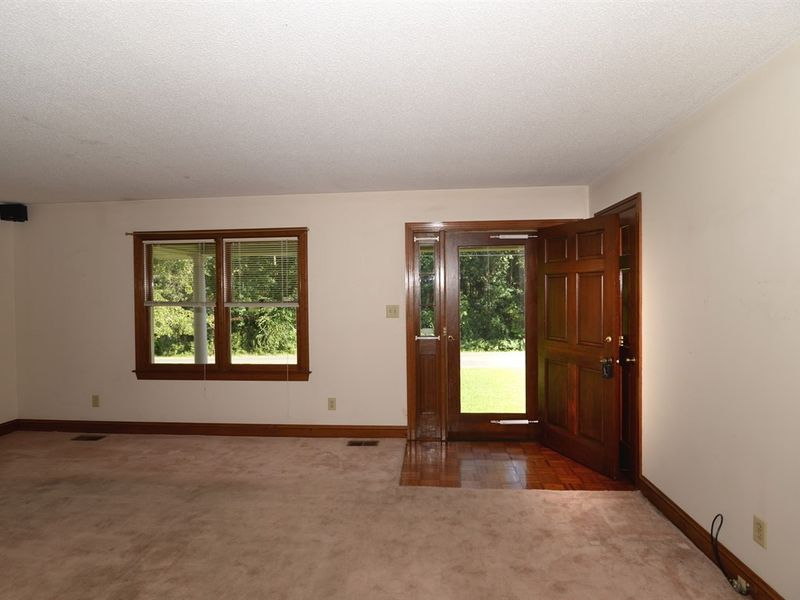 1001 Ridge Dr, Clayton, NC 27520
