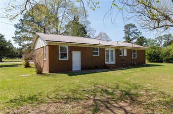 1002 Able St, Elizabethtown, NC 28337