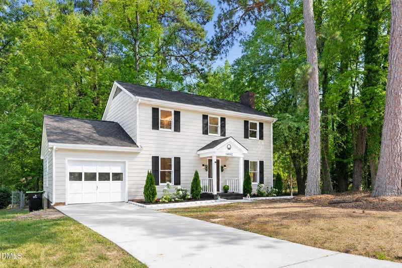 1002 Apache Ln, Apex, NC 27502