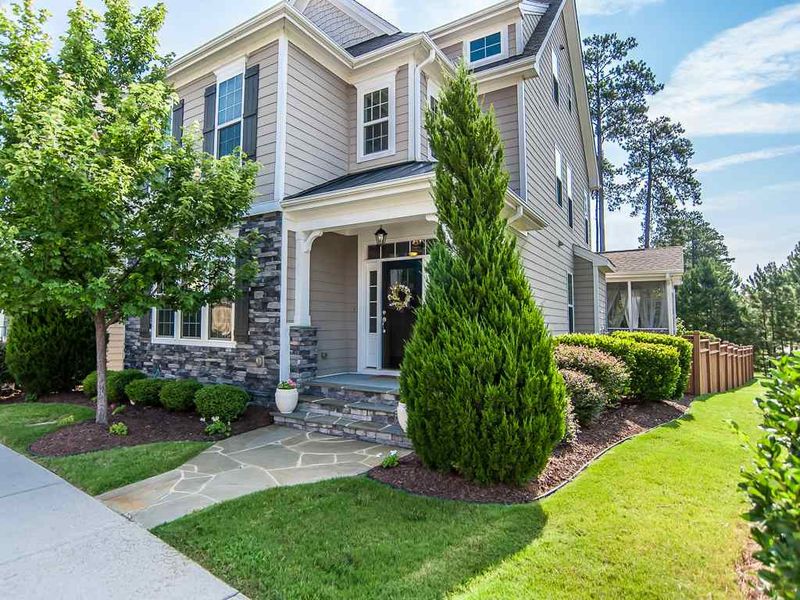 1002 Bluff Oak Dr, Cary, NC 27519