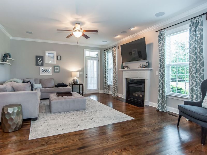 1002 Bluff Oak Dr, Cary, NC 27519