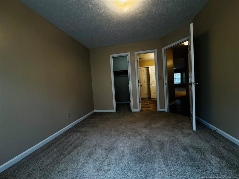 1002 Brookhollow Dr #11, Fayetteville, NC 28314