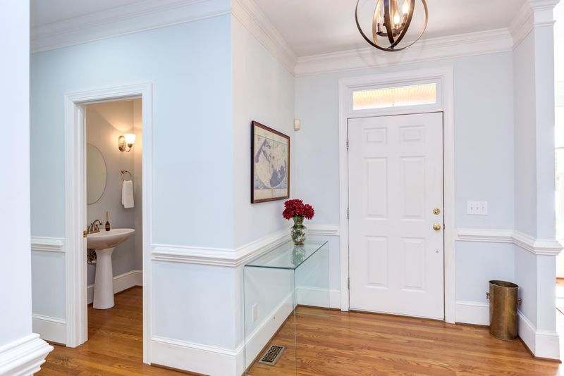 1002 Camden Ln, Chapel Hill, NC 27516