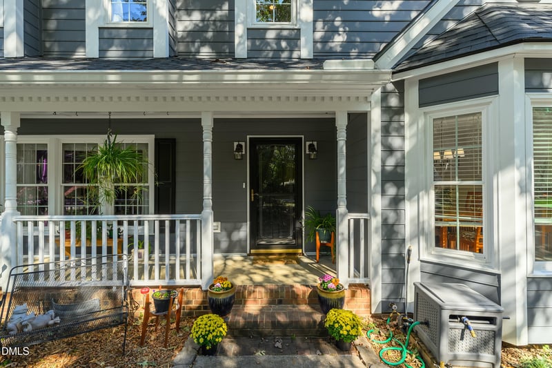 1002 Eastham Dr, Apex, NC 27502