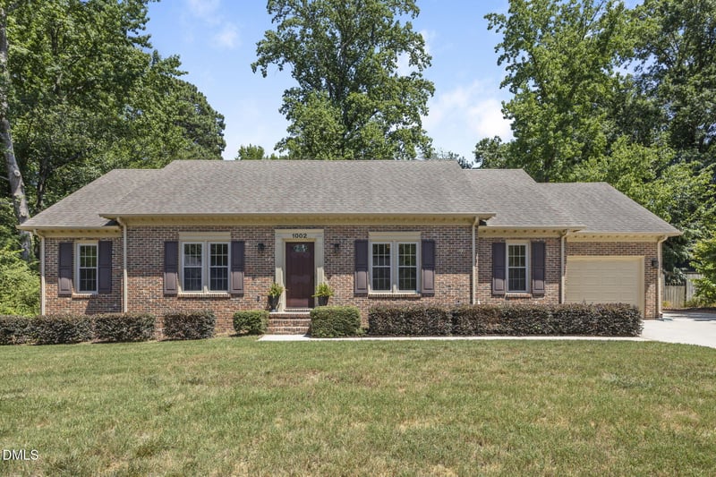 1002 Fair Oaks Ln, Apex, NC 27502