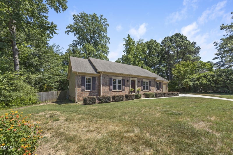 1002 Fair Oaks Ln, Apex, NC 27502