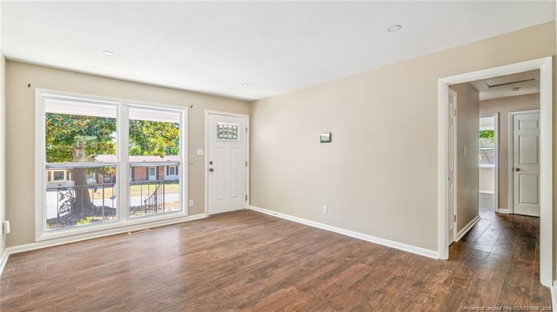 1002 Fleetwood Dr, Fayetteville, NC 28305