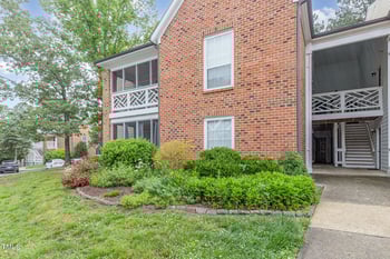 1002 Kingswood Dr, Chapel Hill, NC 27517