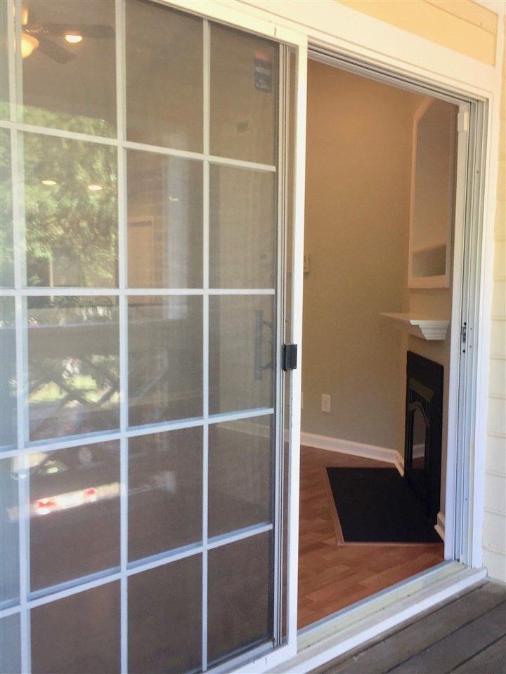 1002 Kingswood Dr #E, Chapel Hill, NC 27517