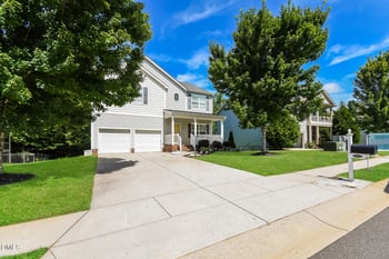 1002 Longleaf Pine Pl, Mebane, NC 27302