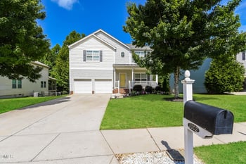 1002 Longleaf Pine Pl, Mebane, NC 27302