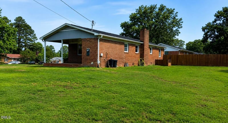 1002 Northview Dr, Sanford, NC 27330