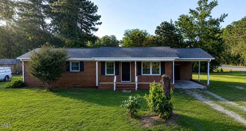 1002 Northview Dr, Sanford, NC 27330