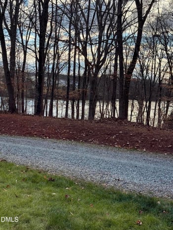 1002 Pleasant Dr, Mebane, NC 27302