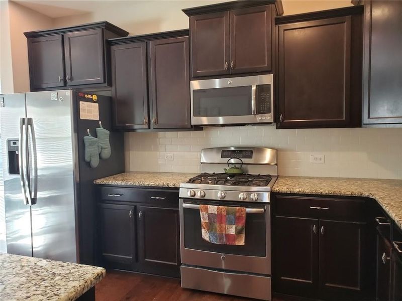 1002 Scotch Pine Way, Mebane, NC 27302