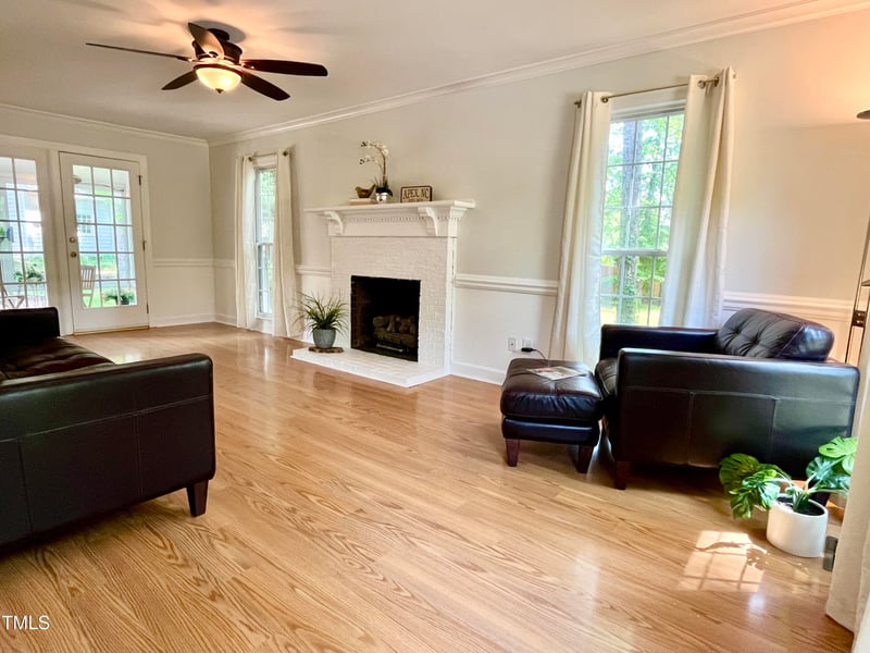1002 Springmill Ct, Apex, NC 27502