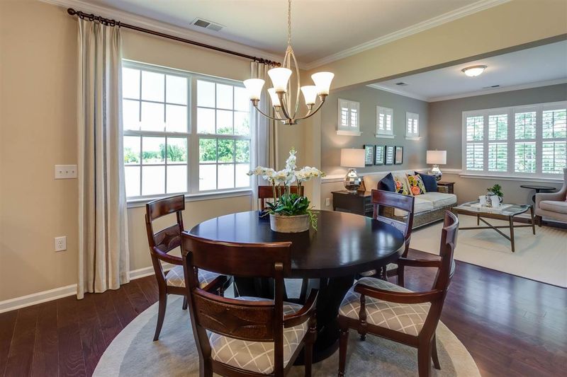 1002 Tamarisk Ln, Durham, NC 27703