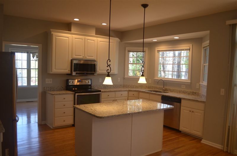 1002 Trafford Ct, Apex, NC 27502