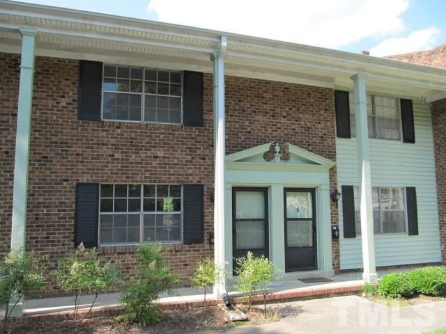 1002 Willow Dr #12, Chapel Hill, NC 27514