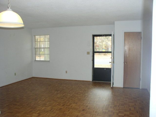 1002 Willow Dr #22, Chapel Hill, NC 27514