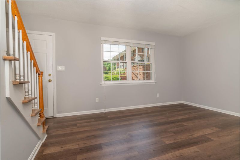 1002 Willow Dr #26, Chapel Hill, NC 27514