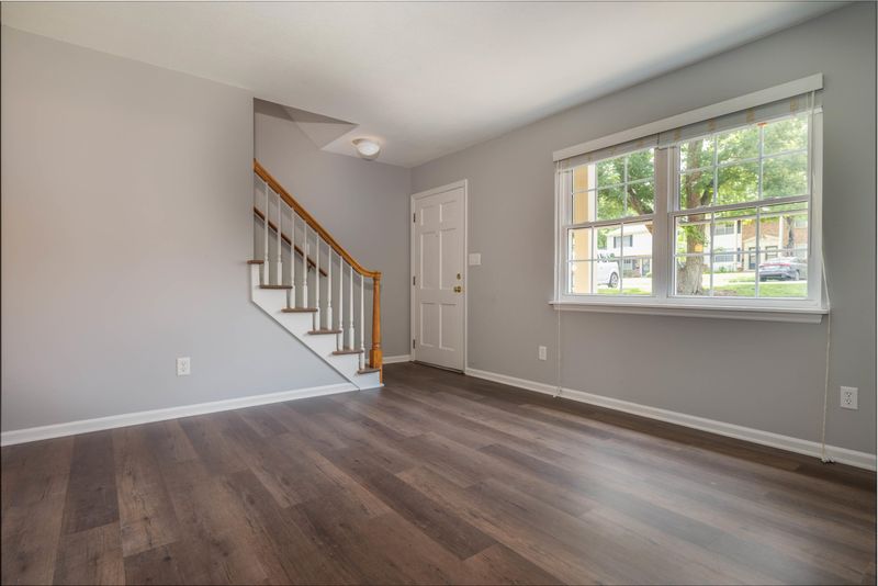1002 Willow Dr #26, Chapel Hill, NC 27514
