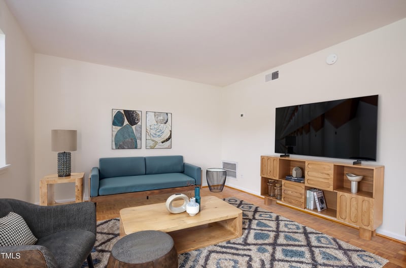 1002 Willow Dr #63, Chapel Hill, NC 27514