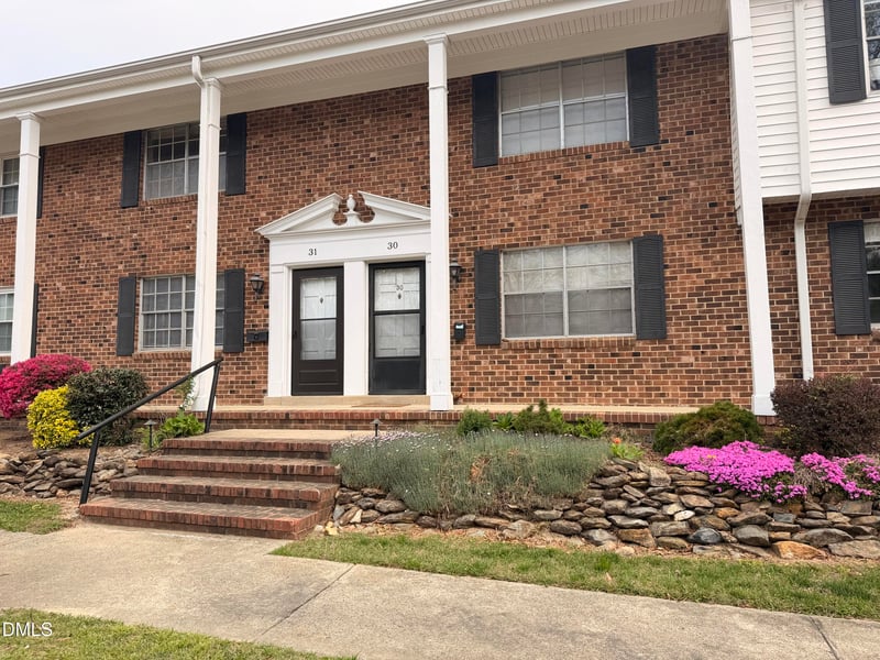 1002 Willow Dr #Apt 31, Chapel Hill, NC 27514