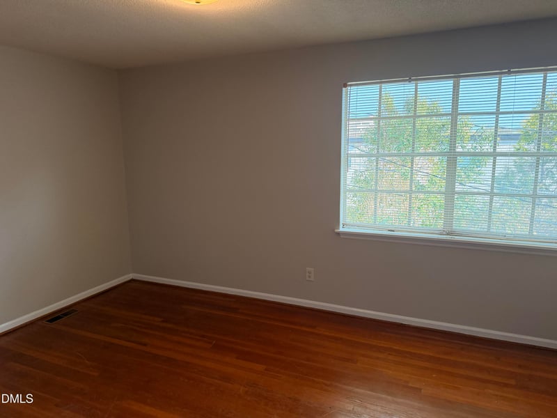 1002 Willow Dr #Apt 31, Chapel Hill, NC 27514