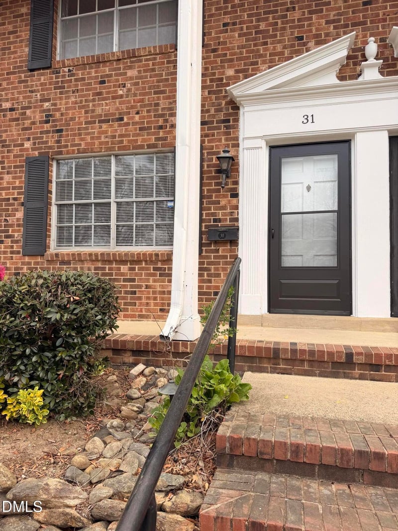 1002 Willow Dr #Apt 31, Chapel Hill, NC 27514