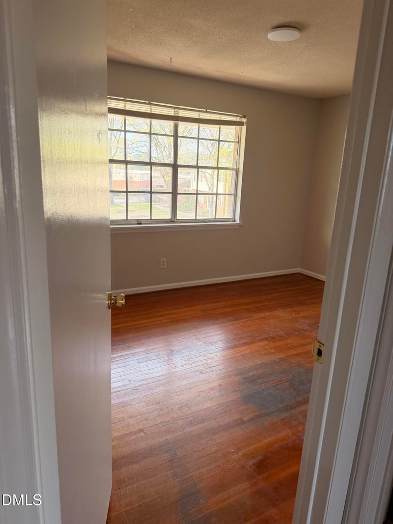 1002 Willow Dr #Apt 31, Chapel Hill, NC 27514