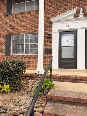 1002 Willow Dr #Apt 31, Chapel Hill, NC 27514