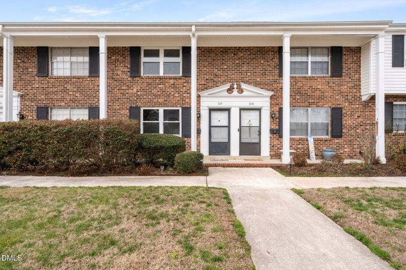 1002 Willow Dr #Apt 59, Chapel Hill, NC 27514
