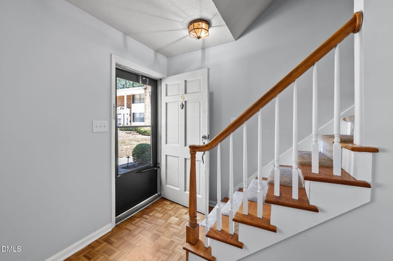 1002 Willow Dr #Apt 6, Chapel Hill, NC 27514