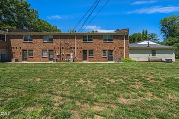 1002 Willow Dr #Apt 6, Chapel Hill, NC 27514