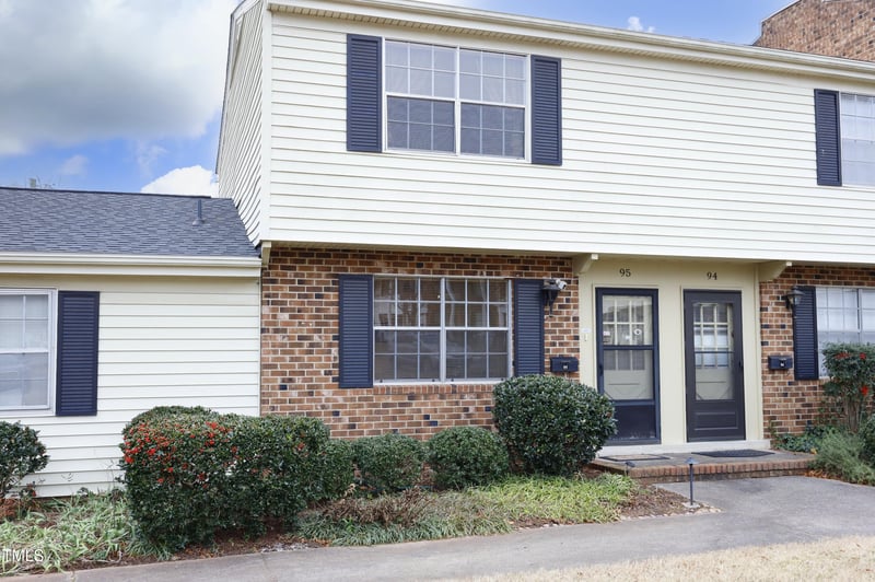 1002 Willow Dr #Apt 95, Chapel Hill, NC 27514