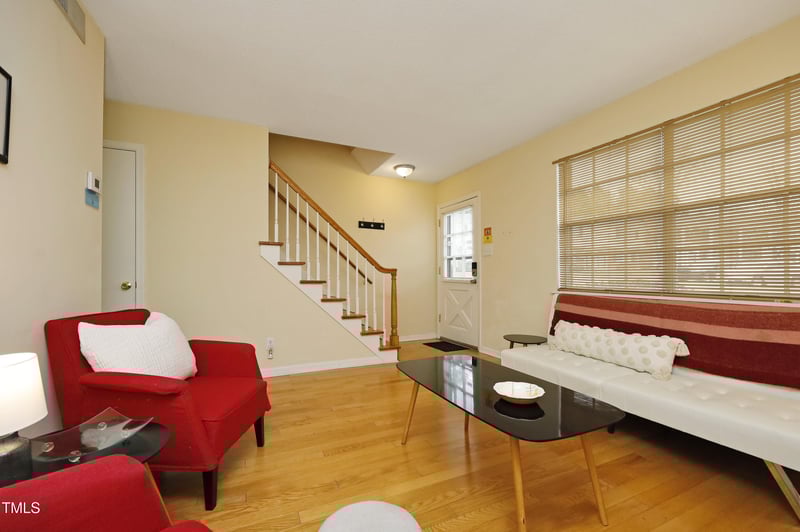 1002 Willow Dr #Apt 95, Chapel Hill, NC 27514