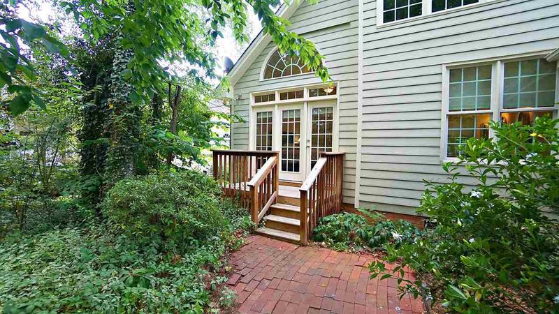 10020 Goodview Ct, Raleigh, NC 27613