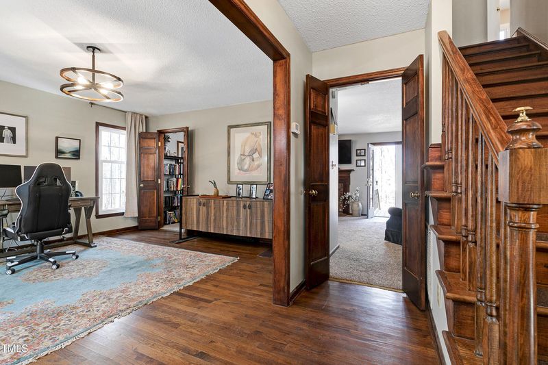 10021 Sycamore Rd, Raleigh, NC 27613
